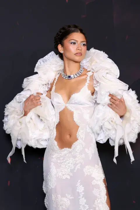 Zendaya arrasa con sus looks para el estreno de The Odissey. Zendaya arrasa con sus looks para el estreno de The Odissey.