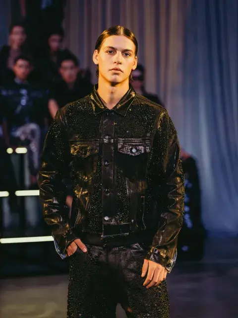 Benicio Gravier con un look de Luján Sáez