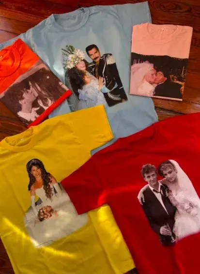 Las fotos de la remeras de la despedida de soltera de Lali Las fotos de la remeras de la despedida de soltera de Lali