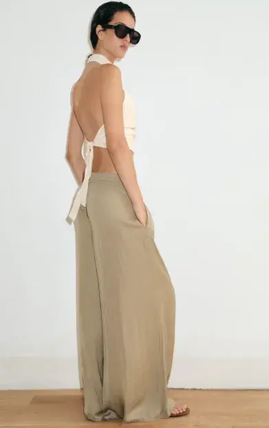 Los pantalones de Zara en color nude Los pantalones de Zara en color nude