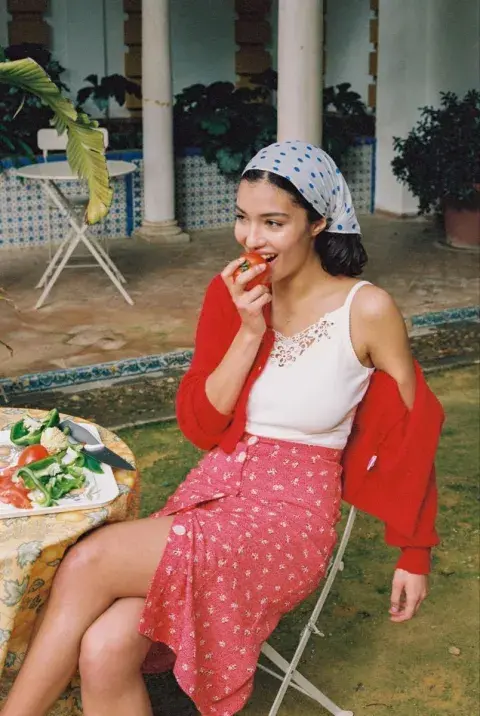 Una mujer con un estilo nonna Una mujer con un estilo nonna