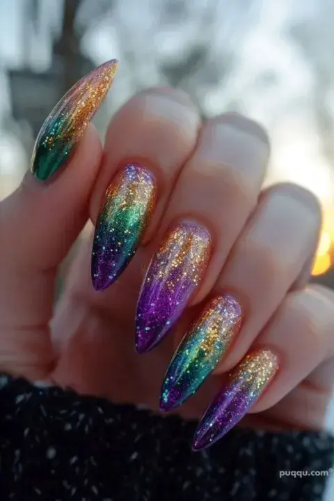 Uñas XXL con glitter y en versión degradé Uñas XXL con glitter y en versión degradé