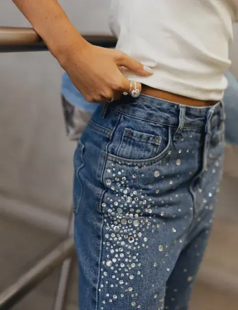 jeans con brillos
