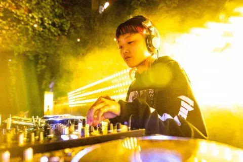Anita B Queen, DJ.