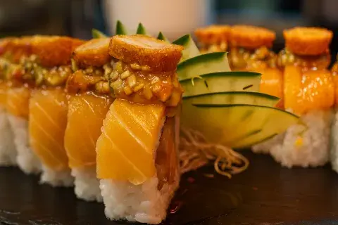 sushi con guacamole sushi con guacamole