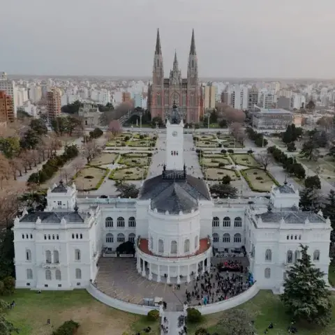 Atractivos de La Plata Atractivos de La Plata