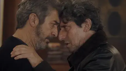 Ricardo Darín y Diego Peretti en Lo dejamos acá.
