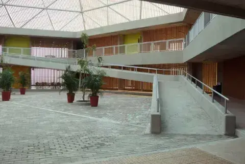 Según se reveló, Shakira aportó US$3.68 millones para la construcción del colegio Según se reveló, Shakira aportó US$3.68 millones para la construcción del colegio