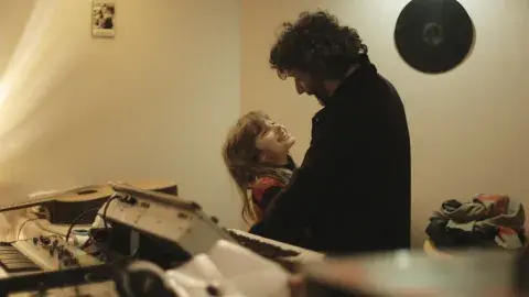 Fito Páez y su hija Margarita. Fito Páez y su hija Margarita.