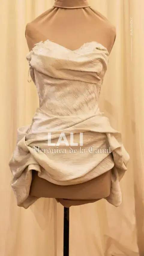 El vestido de novia de Lali El vestido de novia de Lali