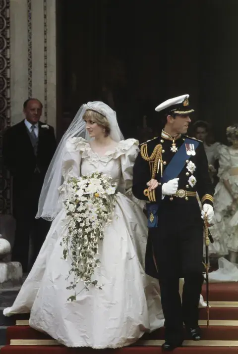 La boda de Lady Di y Carlos. La boda de Lady Di y Carlos.