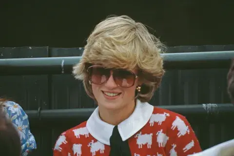 Lady di con lentes de sol años setenta Lady di con lentes de sol años setenta