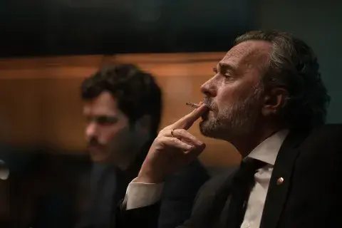 Foto de José Coronado en El inocente. Foto de José Coronado en El inocente.