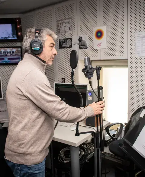 Ricardo Darín grabando textos para el Colón. Ricardo Darín grabando textos para el Colón.