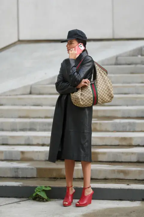 look con rojo París Fashion week street style look con rojo París Fashion week street style