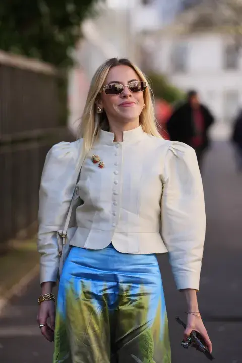 look con volúmen París Fashion week street style look con volúmen París Fashion week street style