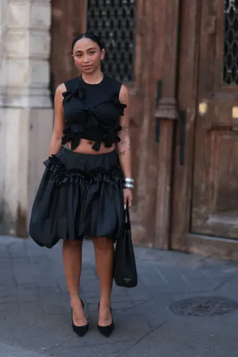 look con volúmen París Fashion week street style look con volúmen París Fashion week street style