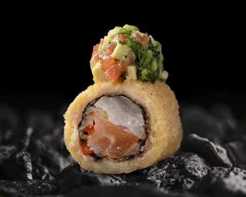 sushi con guacamole sushi con guacamole
