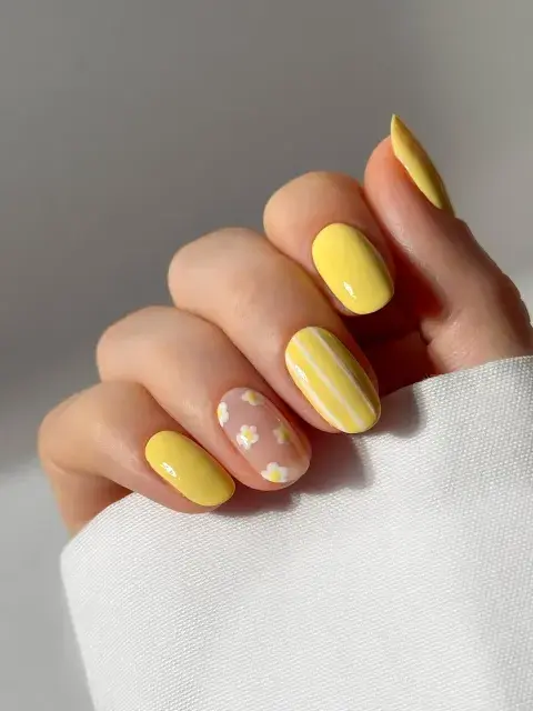 Uñas coloridas en color amarillo perfectas para la primavera Uñas coloridas en color amarillo perfectas para la primavera