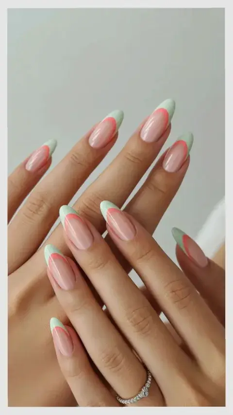 Uñas rainbow de distintos colores perfectas para hacerte en septiembre Uñas rainbow de distintos colores perfectas para hacerte en septiembre