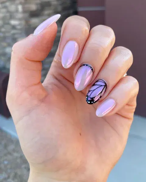 manicura con mariposas en tonos lilas manicura con mariposas en tonos lilas