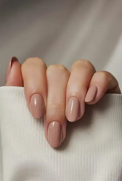 Uñas chai en colores tierra, súper elegantes Uñas chai en colores tierra, súper elegantes