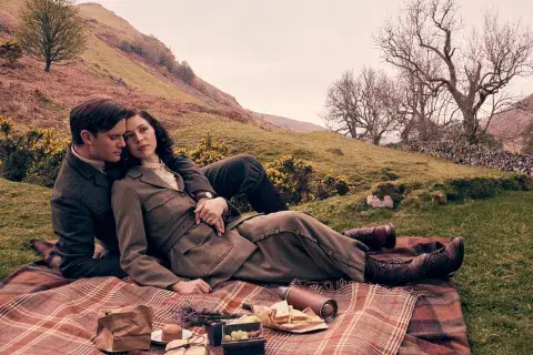 Los padres de Claire Beauchamp se conocieron durante la Primera Guerra Mundial en Inglaterra. Los padres de Claire Beauchamp se conocieron durante la Primera Guerra Mundial en Inglaterra.