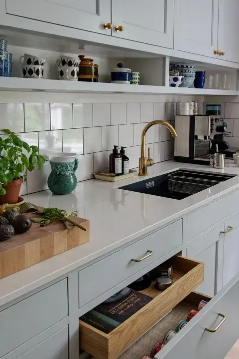 mesada de la cocina mesada de la cocina