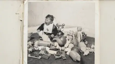 La foto de Fito Páez niño que usa en el documental de Netflix para hablar de las mujeres de su vida. La foto de Fito Páez niño que usa en el documental de Netflix para hablar de las mujeres de su vida.