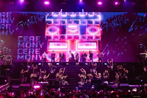 El escenario de stray kids en el Hipódromo de San Isidro El escenario de stray kids en el Hipódromo de San Isidro