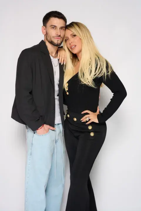 Wanda Nara y Agustín Bernasconi - Junket ¿Querés ser mi hijo? Wanda Nara y Agustín Bernasconi - Junket ¿Querés ser mi hijo?
