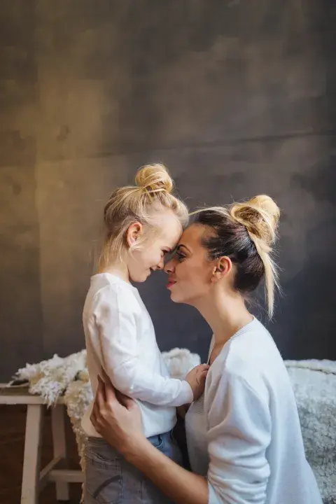 mama e hija frente a frente mama e hija frente a frente