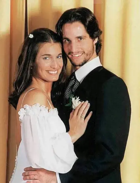 Romina Yan y Darío Girdano el día de su boda. Romina Yan y Darío Girdano el día de su boda.