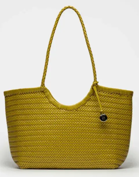 Bolso Ipanema en cuero curtido natural( Prune, $ 329.0009 Bolso Ipanema en cuero curtido natural( Prune, $ 329.0009