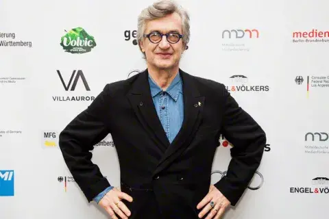 Wim Wenders, director de Las alas del deseo, durante la nominación de los Oscar Wim Wenders, director de Las alas del deseo, durante la nominación de los Oscar