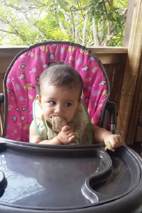 Mia, 7 meses Mia, 7 meses