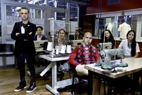 Foto: Prensa Brandy. Mariano Toledo y los diseñadores elegidos para la capacitación.