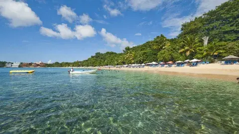 Vista panorámica de una de las playas de la región de Puerto Plata, en República Dominicana Vista panorámica de una de las playas de la región de Puerto Plata, en República Dominicana
