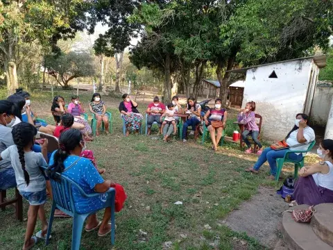 Mujeres de Chaco se capacitan en herramientas digitales Mujeres de Chaco se capacitan en herramientas digitales