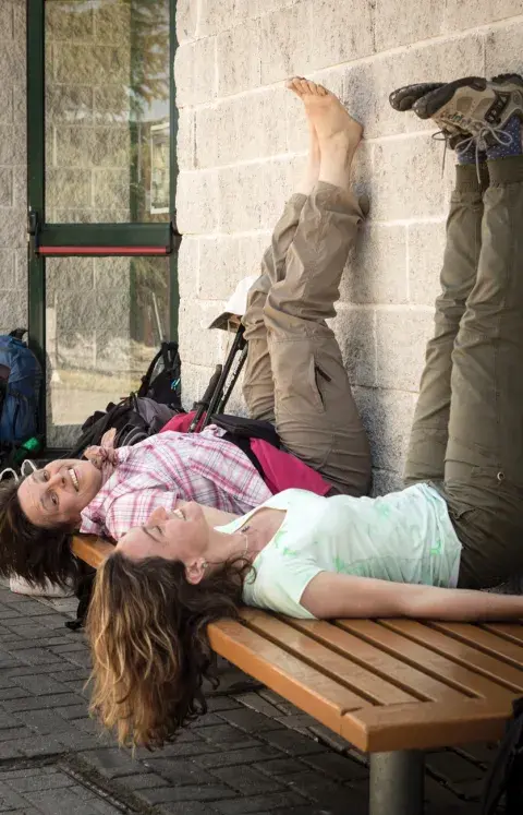 Siempre podés estirar, descansar las piernas, parar a comer algún snack. Siempre podés estirar, descansar las piernas, parar a comer algún snack.