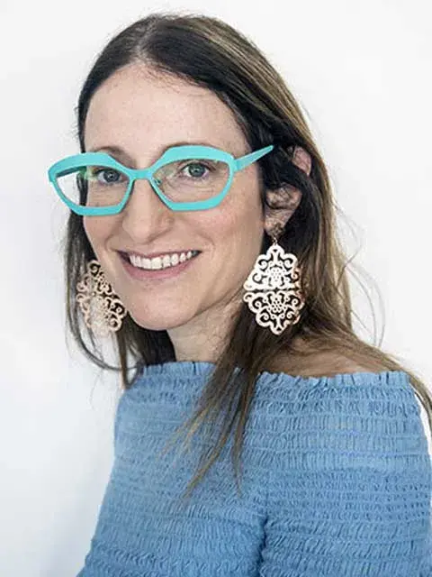 Mariela nos cuenta algunos aprendizajes de habitar este puesto de dirección que es el de mayor jerarquía y visibilidad que hasta ahora tuvo en su vida laboral Mariela nos cuenta algunos aprendizajes de habitar este puesto de dirección que es el de mayor jerarquía y visibilidad que hasta ahora tuvo en su vida laboral