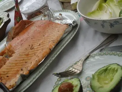 Mmm, pescado navideño. Mmm, pescado navideño.