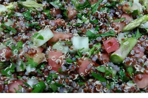 Tabule de trigo (con algo de quinoa) Tabule de trigo (con algo de quinoa)