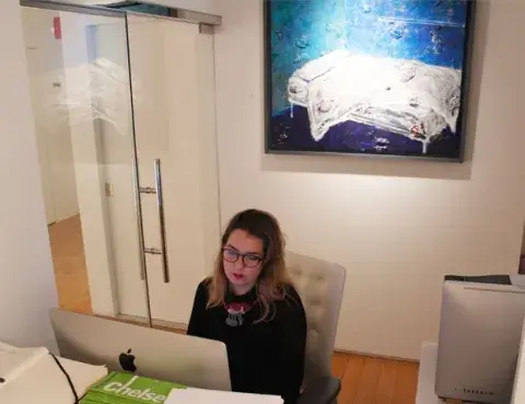 Justina Gómez Romero nos abre las puertas de Praxis Justina Gómez Romero nos abre las puertas de Praxis