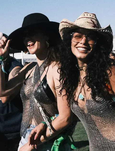 Un must que año tras año vemos en este festival y que no nos cansa. ¡Va con todo! Un must que año tras año vemos en este festival y que no nos cansa. ¡Va con todo!