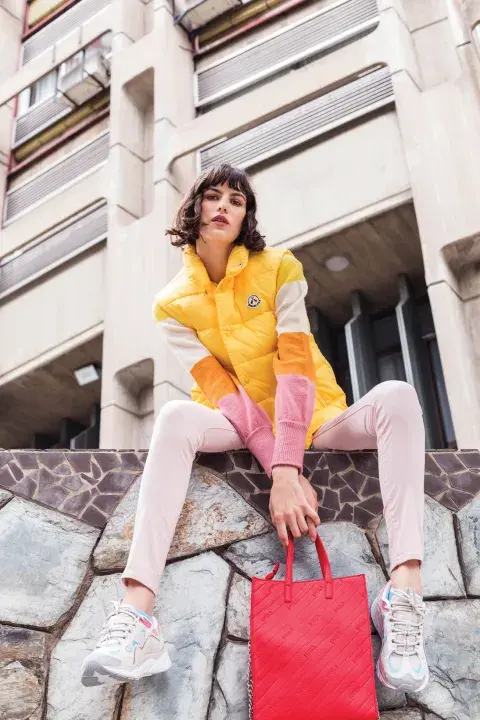Bolso de mano, un must de invierno. Bolso de mano, un must de invierno.
