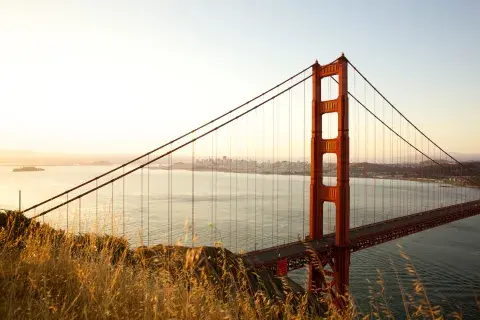 El Golden Gate Bridge, todo un símbolo de la ciudad El Golden Gate Bridge, todo un símbolo de la ciudad