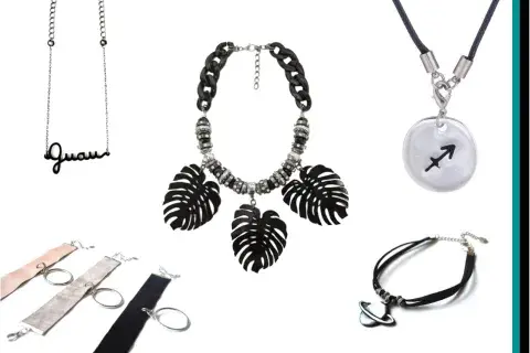 Collar Guau $315 de Chaton Noir / Collar hojas $350 de Dolores Iguacel / Gargantilla zodiaco $165 de Maria Rivolta / Gargantilla sado $320 de Cuatro Musas / Gargantilla planeta $275 de Cuatro Musas