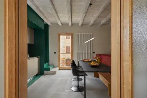 Uno de los aspectos más especiales de esta casa de 1 euro es que fue totalmente renovada por diseñadores Uno de los aspectos más especiales de esta casa de 1 euro es que fue totalmente renovada por diseñadores