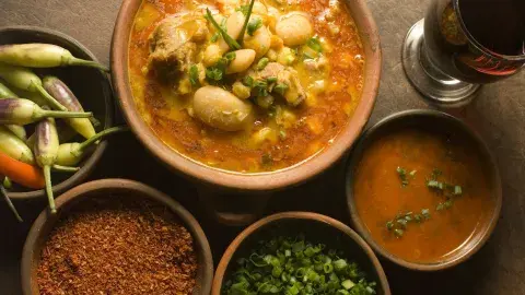Platos, ingredientes y condimentos de una provincia con buen gusto Platos, ingredientes y condimentos de una provincia con buen gusto